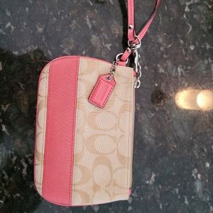 Coach Wristlet, Coral